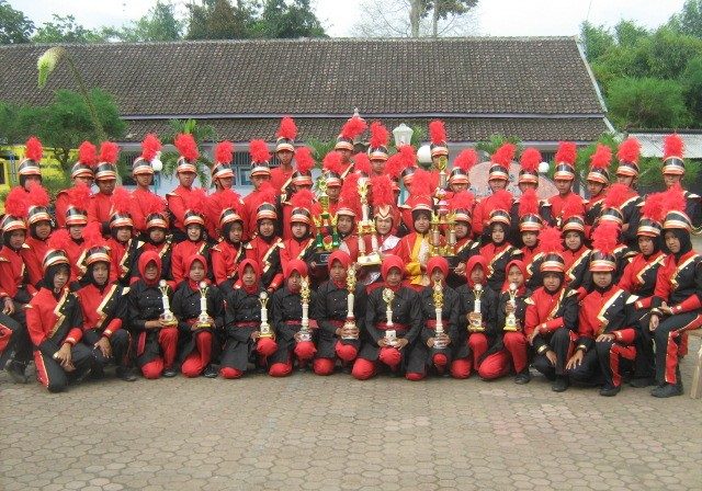EKSKUL DRUM BAND